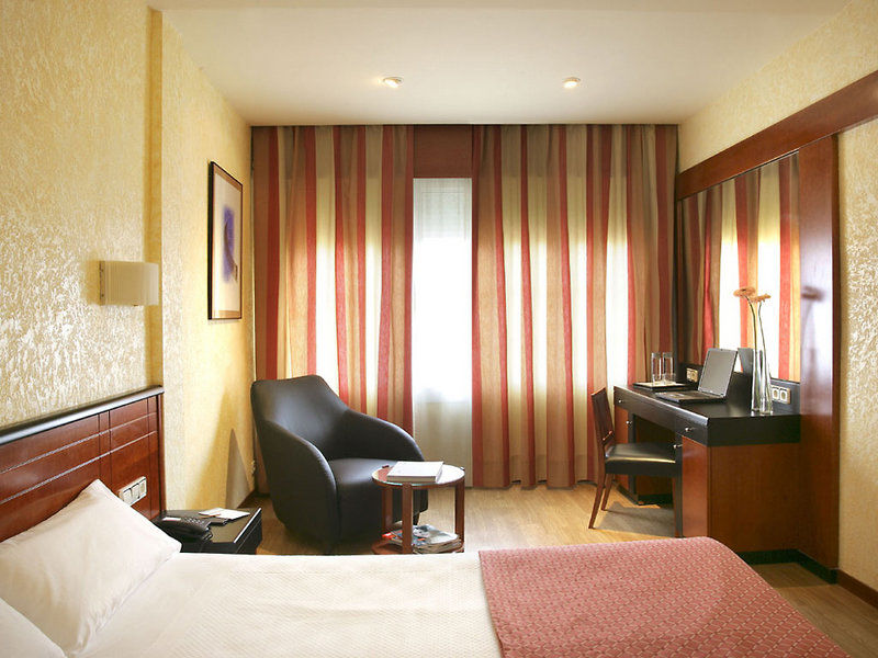 Hotel Derby Barcelona Room photo